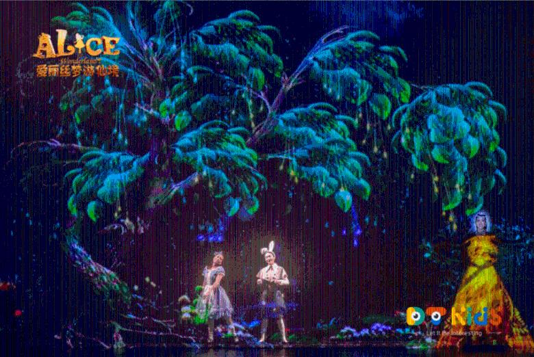 2024逐光之战闭幕:优秀主播闪耀夺冠,共创六间房美好未来